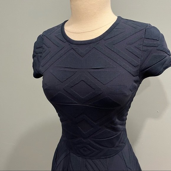NWT Parker Meena Short Sleeve Dress in Navy Small - Picture 3 of 7